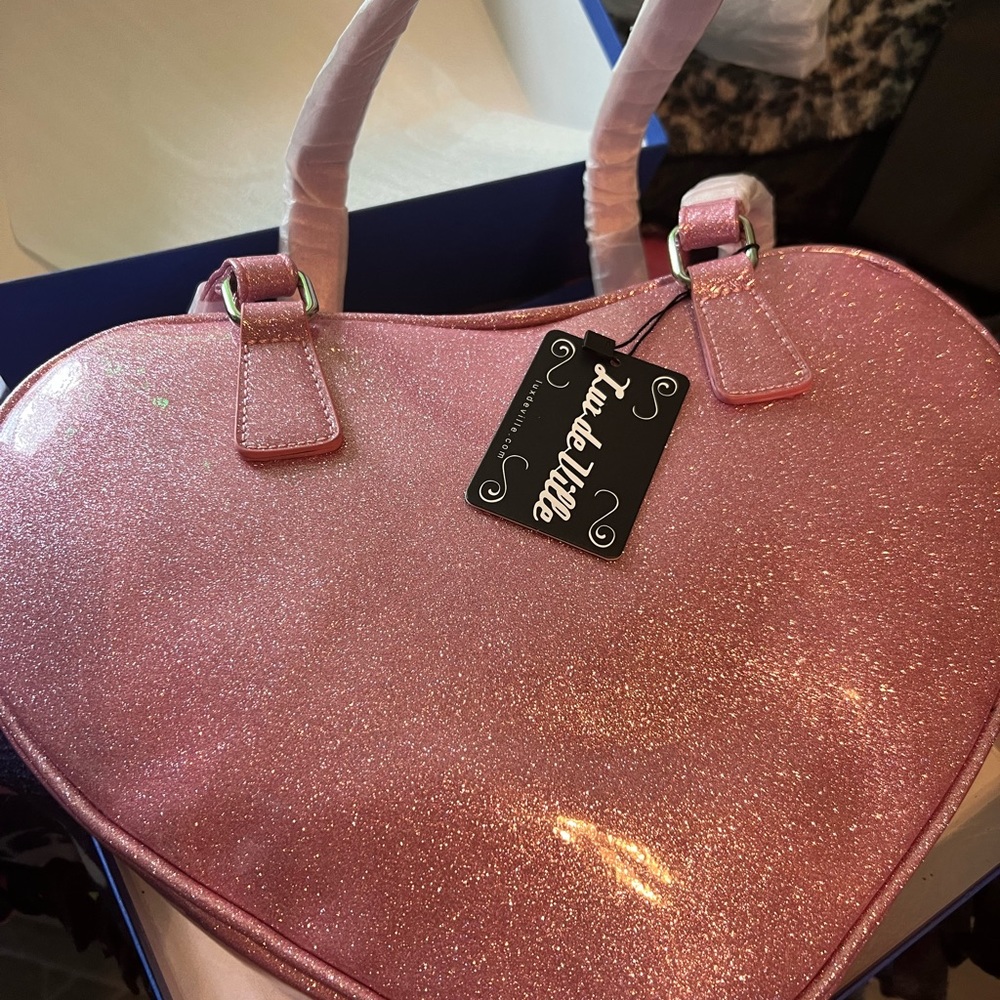 Lux de Ville large pink sparkle purse💖
